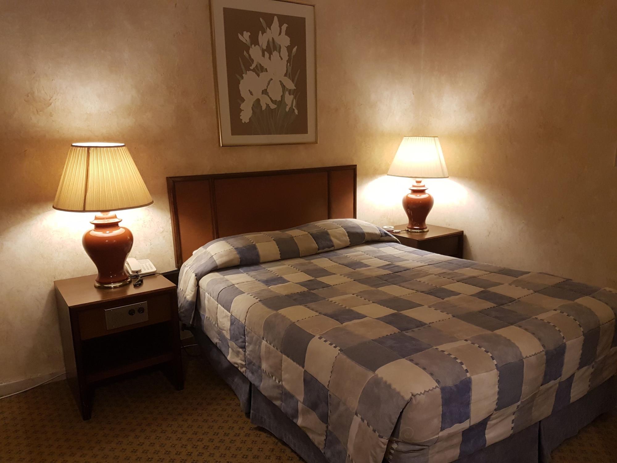 Petra Palace Hotel Вади Муса Екстериор снимка