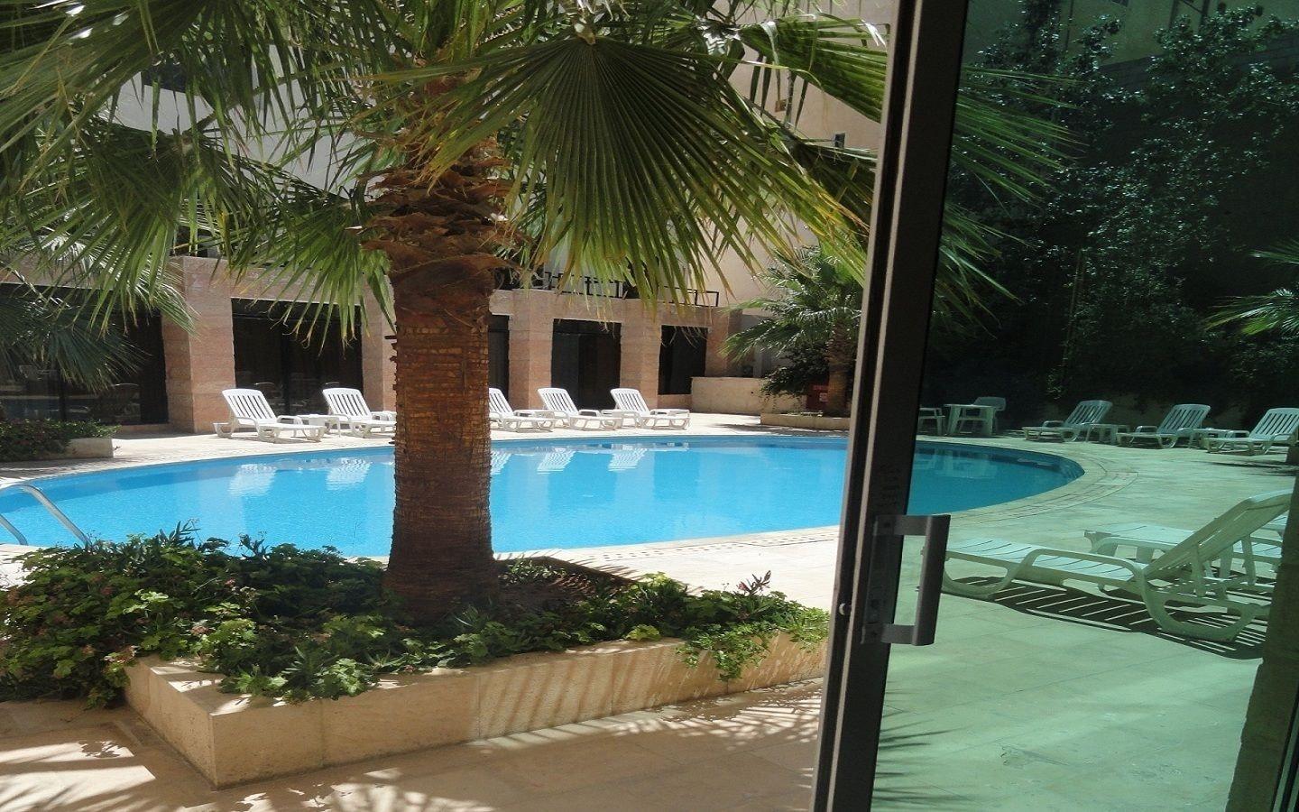 Petra Palace Hotel Вади Муса Екстериор снимка